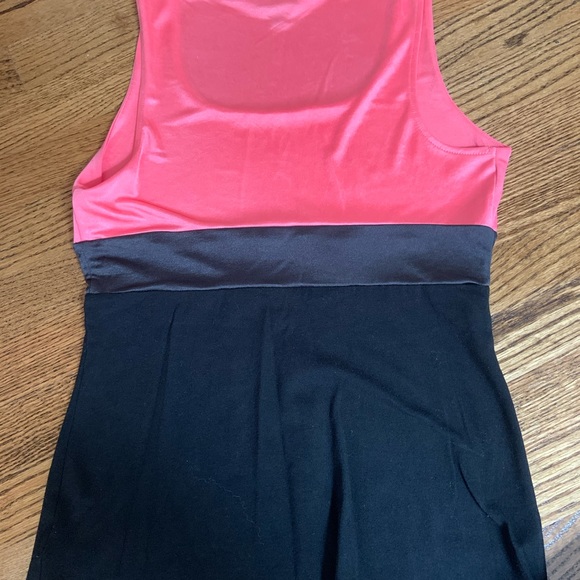 Versatile Tank Top - Picture 2 of 2